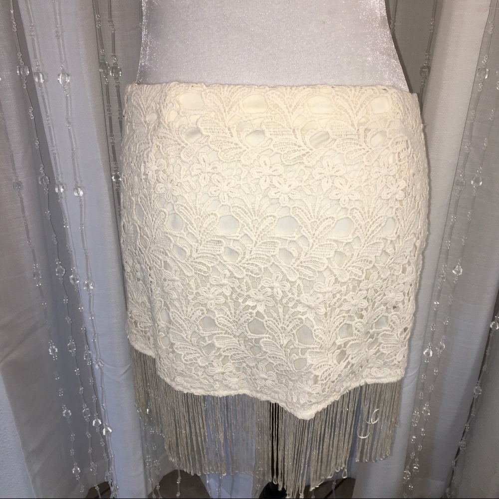 Mustard Seed Ivory Lace/Fringe Skirt - size M - Picture 6 of 8